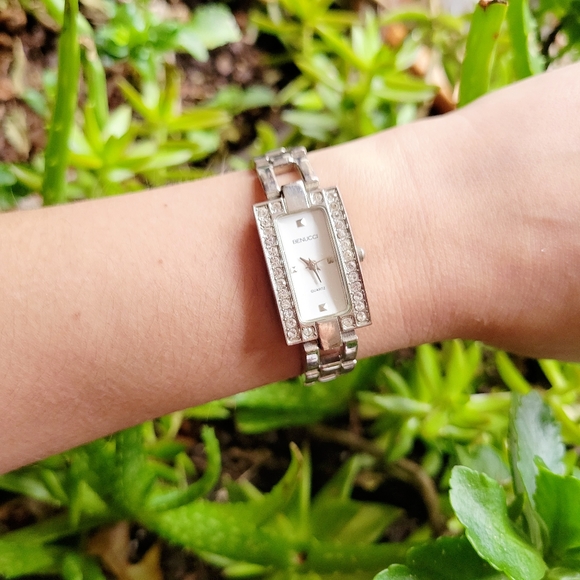 Classic Benucci Quartz Silver Rhinestone Watch - Picture 4 of 9